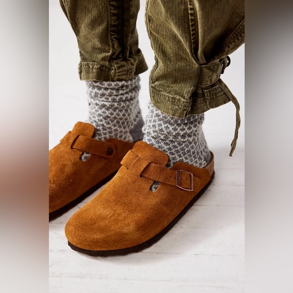 NWT Authentic Birkenstock Boston Suede Soft Footbed Clog in Mink - Picture 2 of 16